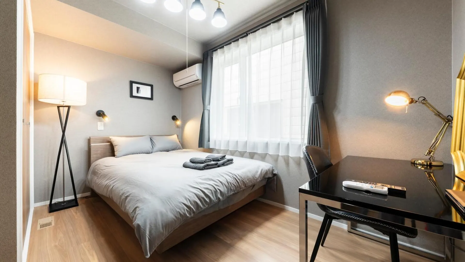 The Obsidian Apartment Minamijuichijo